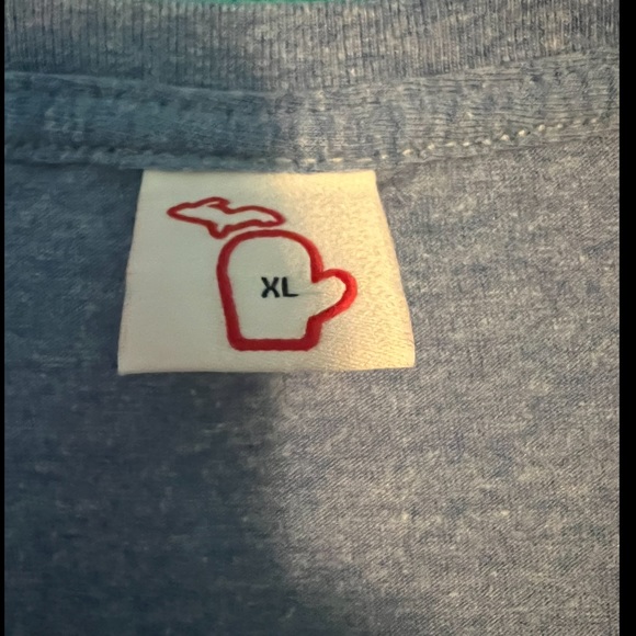 2 fun t shirts from Michigan - Picture 9 of 10